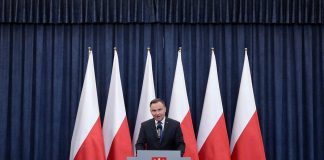 «Россия нам не враг»: президент Польши обратился к миру