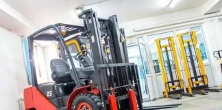 Преимущества и особенности вилочных электропогрузчиков
