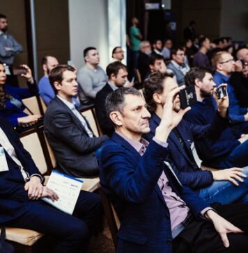 Современные бизнес-модели и технологии обсудили на конференции Retail TECH WEB