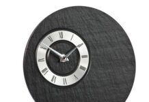 Настольные часы с логотипом: один из самых эффективных и бюджетных маркетинговых инструментов