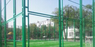 Нужно ли ограждение для спортивной площадки и как его выбрать?