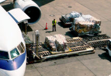 Особенности и преимущества авиаперевозок различных типов грузов