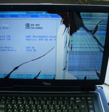 Куда можно сдать сломанный ноутбук?